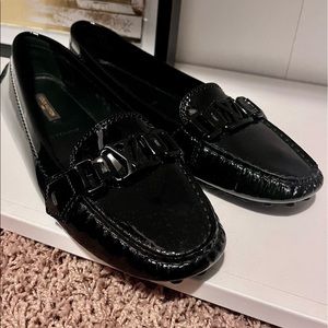 Louis Vuitton Black Patent Leather Driving Shoes Loafer 37.5/7.5- New condition